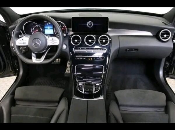 Mercedes-Benz C 200 – Image 11