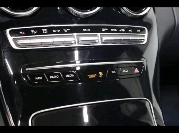 Mercedes-Benz C 200 – Image 6