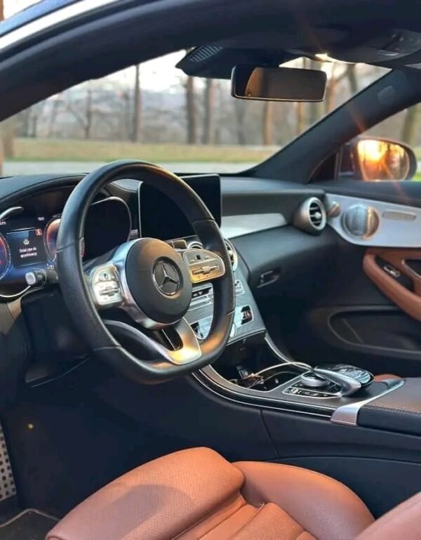 Mercedes-Benz C300 d 4MATIC – Image 14