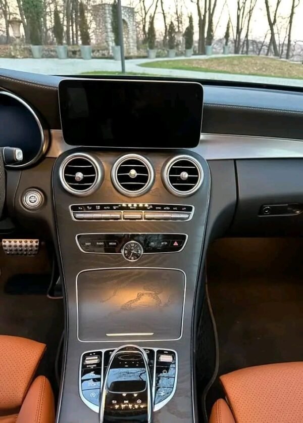 Mercedes-Benz C300 d 4MATIC – Image 7