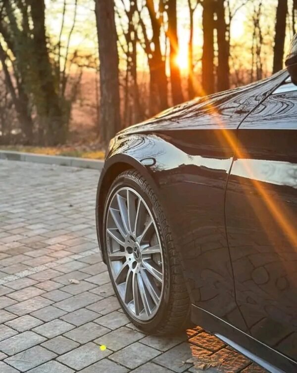 Mercedes-Benz C300 d 4MATIC – Image 17