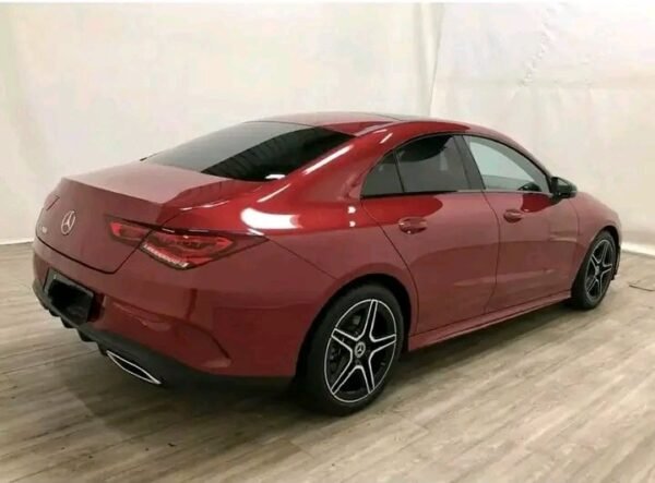 Mercedes-Benz CLA 200 AMG – Image 12