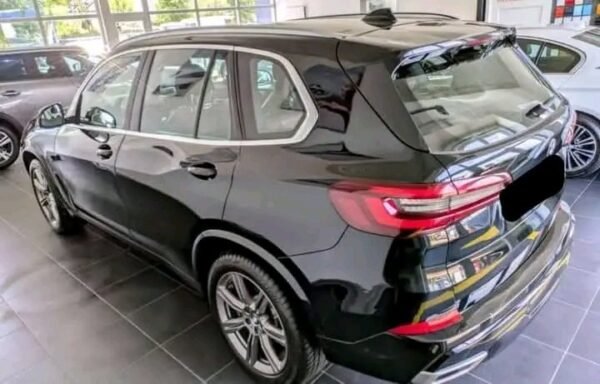 BMW X5 2.0 - Image 32