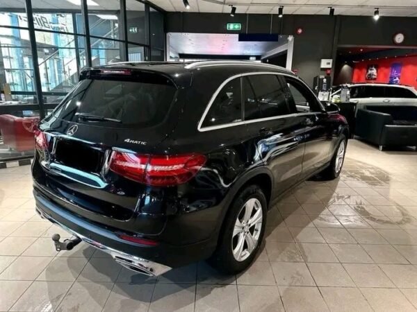 Mercedes-Benz GLC – Image 25