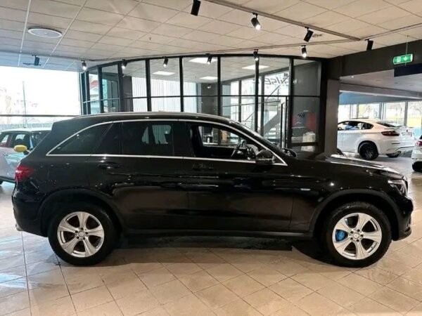 Mercedes-Benz GLC – Image 26