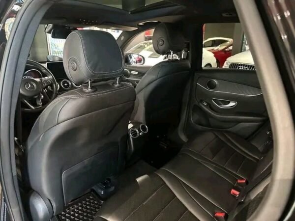 Mercedes-Benz GLC – Image 22