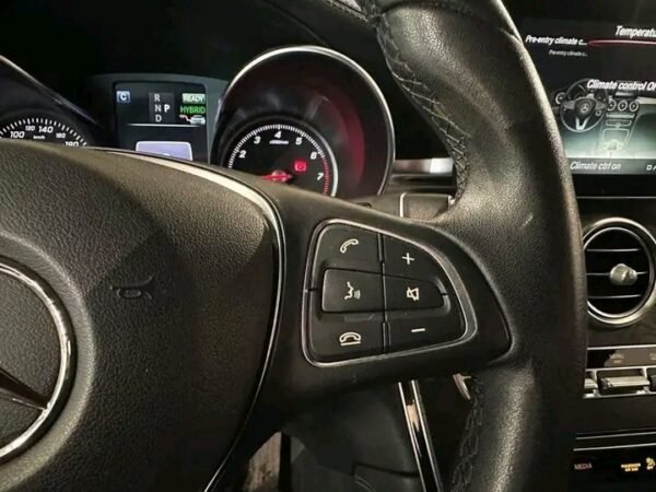Mercedes-Benz GLC – Image 12