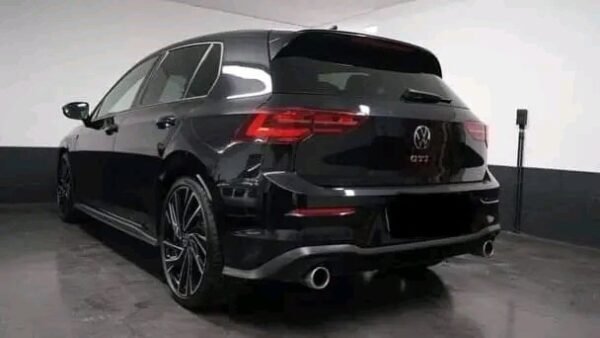 Volkswagen Golf VIII – Image 11