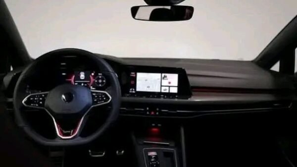 Volkswagen Golf VIII – Image 7