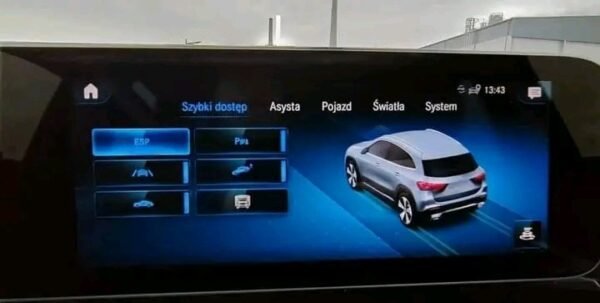 Mercedes-Benz GLA 2.0 – Image 22