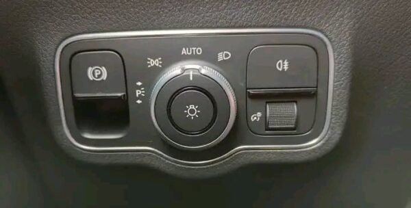 Mercedes-Benz GLA 2.0 – Image 14