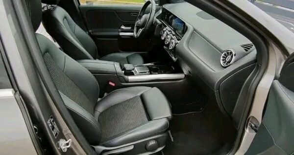 Mercedes-Benz GLA 2.0 – Image 23