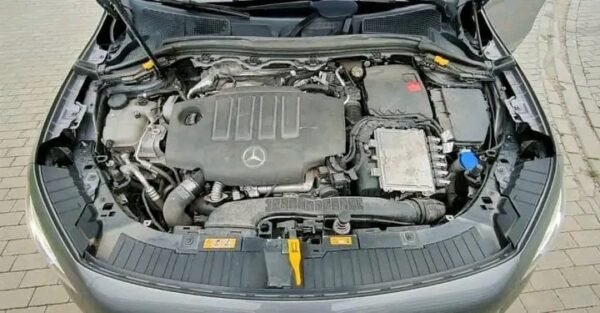 Mercedes-Benz GLA 2.0 – Image 12