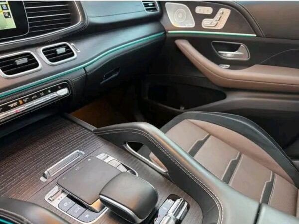 Mercedes-Benz GLE 63 S AMG Coupe – Image 10