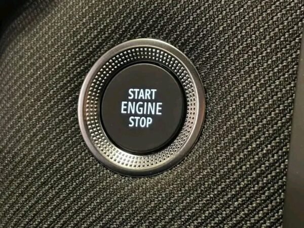 Renault Clio 1.6 – Image 25