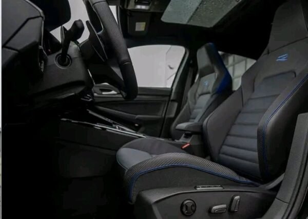 Volkswagen Golf 2.0 – Image 9