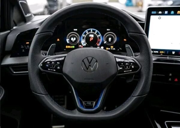 Volkswagen Golf 2.0 – Image 10