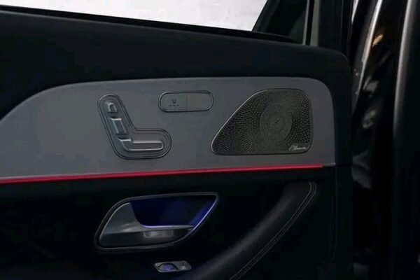 Mercedes-Benz GLE 350 4MATIC – Image 9