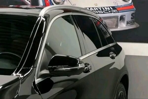 Mercedes-Benz GLC 350e – Image 9