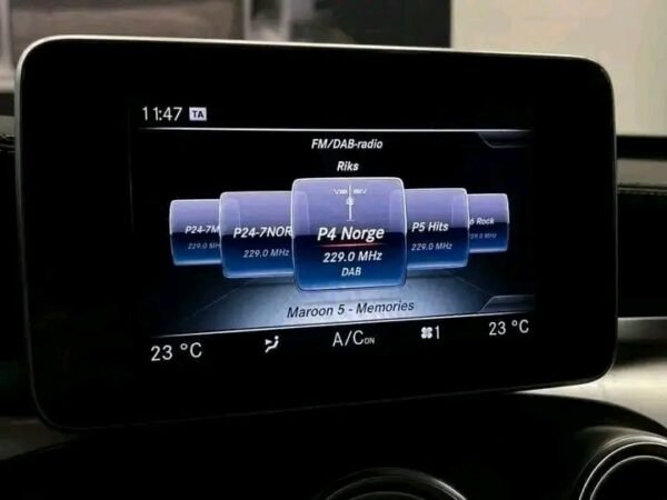 Mercedes-Benz GLC 350e – Image 6