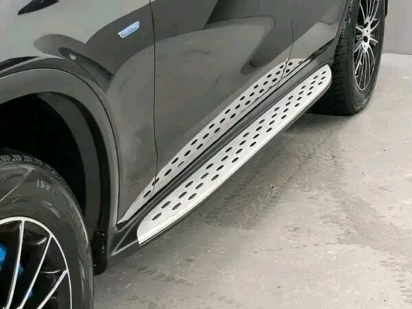 Mercedes-Benz GLC 350e – Image 14
