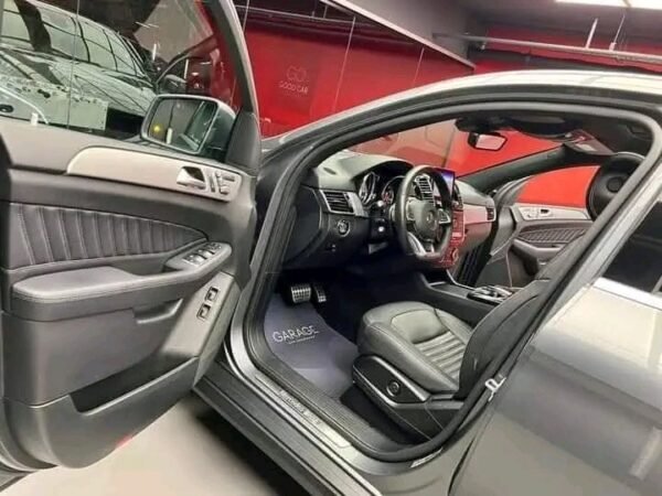 MERCEDES-BENZ GLE 350d Coupé AMG – Image 3
