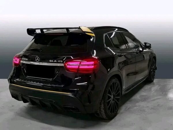 Mercedes-Benz GLA AMG 45/2.0 – Image 17