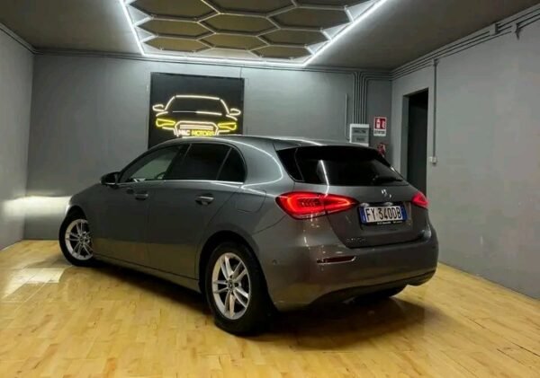 Mercedes-Benz A180 – Image 3