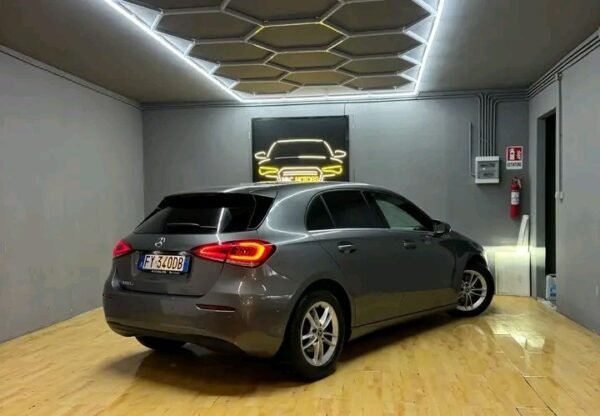 Mercedes-Benz A180 – Image 36