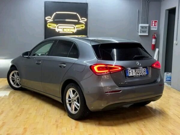 Mercedes-Benz A180 – Image 28