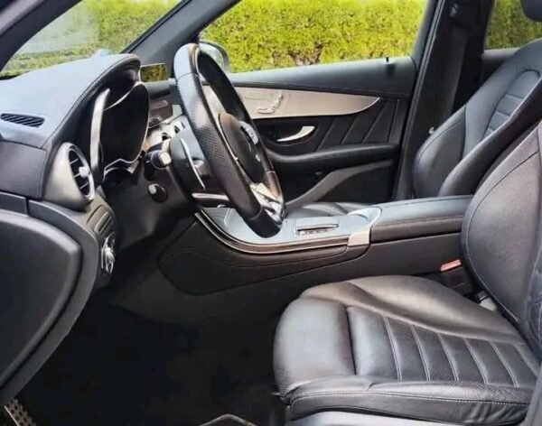 Mercedes-Benz GLC 3.0 390HP AMG – Image 9
