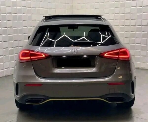Mercedes-Benz A-Class 1.3 / A 200 / AMG / Edition / Widescreen – Image 6