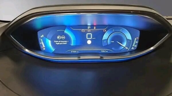 Peugeot 3008 GT Line 1.6 BlueHDi Towbar, Carplay – Image 8