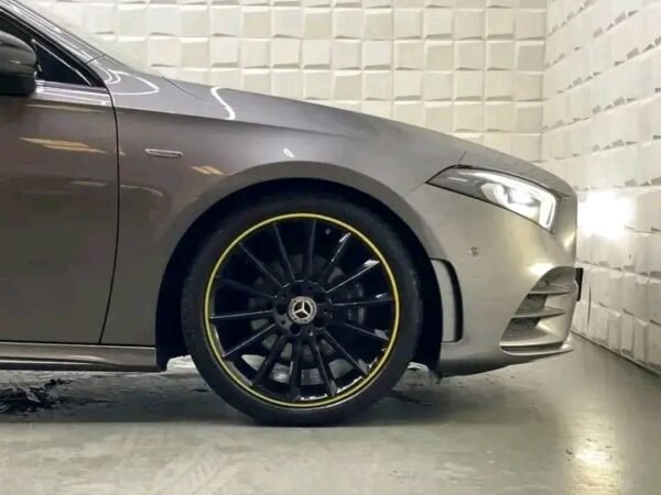 Mercedes-Benz A-Class 1.3 / A 200 / AMG / Edition / Widescreen – Image 5