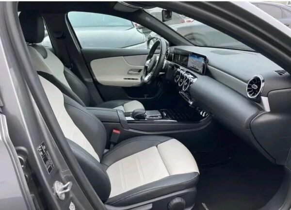 Skoda Karoq Sportline 1.5 TSI 110 kW DSG / 150 ch / 2024 / Automatique / essence / 8450 km ( certifié) – Image 6