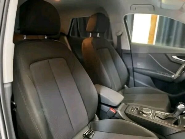 Audi Q2 35 TDI quattro Aut. STANDHEIZUNG NAVI LED – Image 5