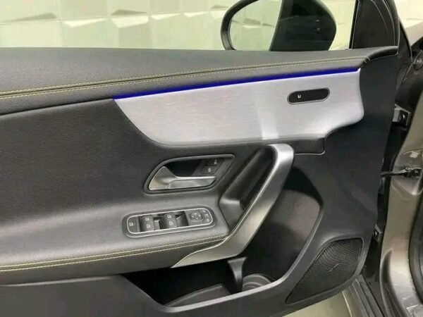 Mercedes-Benz A-Class 1.3 / A 200 / AMG / Edition / Widescreen – Image 4