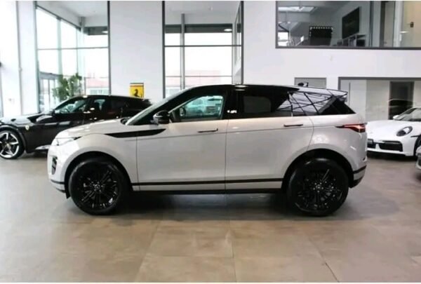 Land Rover RANGE ROVER EVOQUE D165 AWD S BLACK-PAKET - Image 11