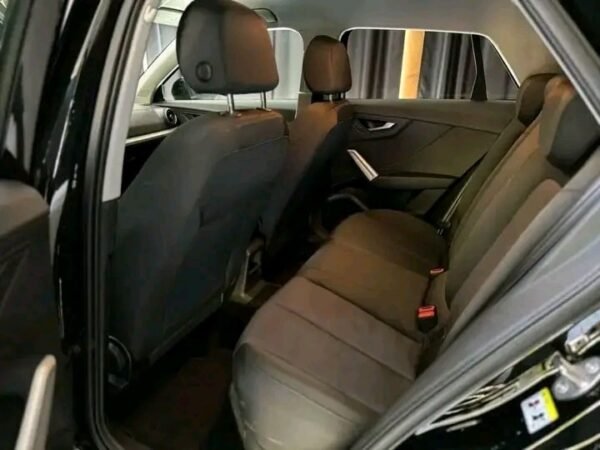 Audi Q2 35 TDI quattro Aut. STANDHEIZUNG NAVI LED – Image 10