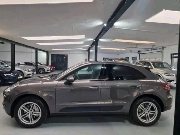 Porsche Macan S Diesel PDK ALLRAD AHK BOSE PANO – Image 5
