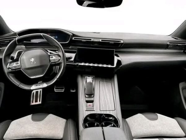 Peugeot 508 SW GT Plug-in hybrid – Image 13