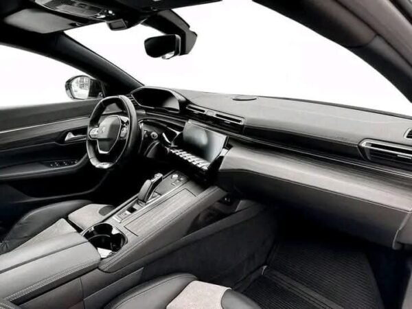 Peugeot 508 SW GT Plug-in hybrid – Image 6