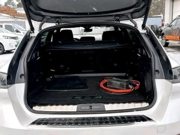 Peugeot 508 SW GT Plug-in hybrid – Image 14