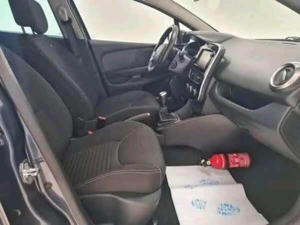 Renault Clio – Image 4