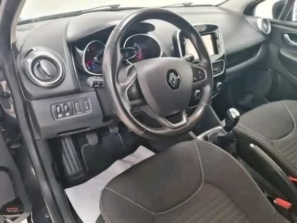 Renault Clio – Image 5