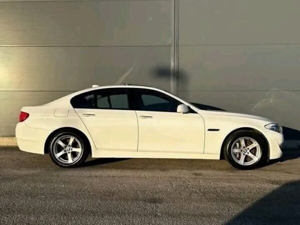 BMW 5 Series 525D/XDRIVE/218 HP/Sunroof++ - Image 18