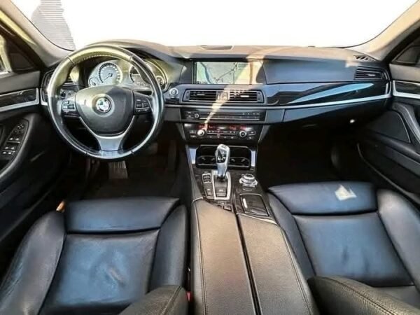 BMW 5 Series 525D/XDRIVE/218 HP/Sunroof++ - Image 15