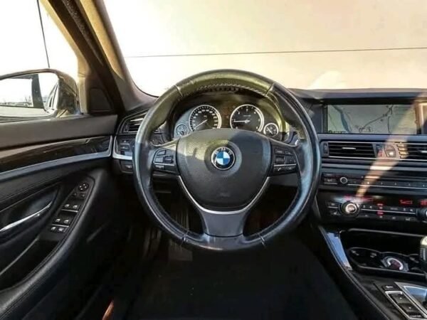 BMW 5 Series 525D/XDRIVE/218 HP/Sunroof++ - Image 6