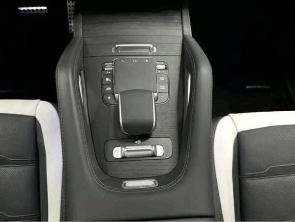 Mercedes-Benz GLE – Image 10