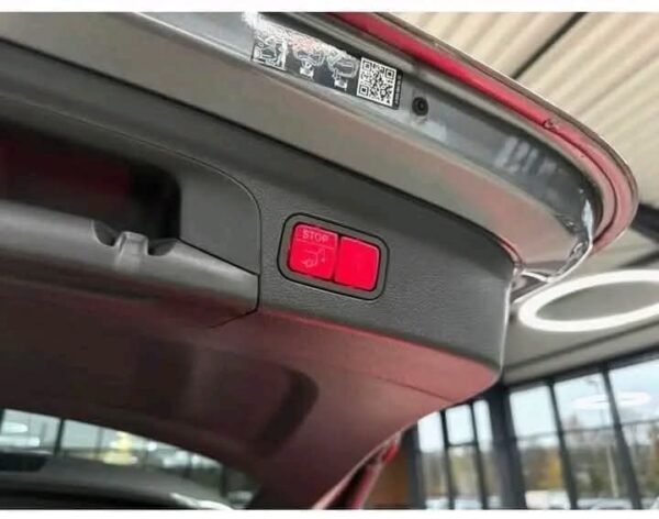 Mercedes-Benz GLE – Image 16
